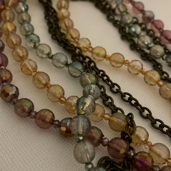 Magnetic Clasp Facet Bead Necklace - Picture 4 of 6